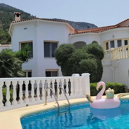 Unicorn Apartman